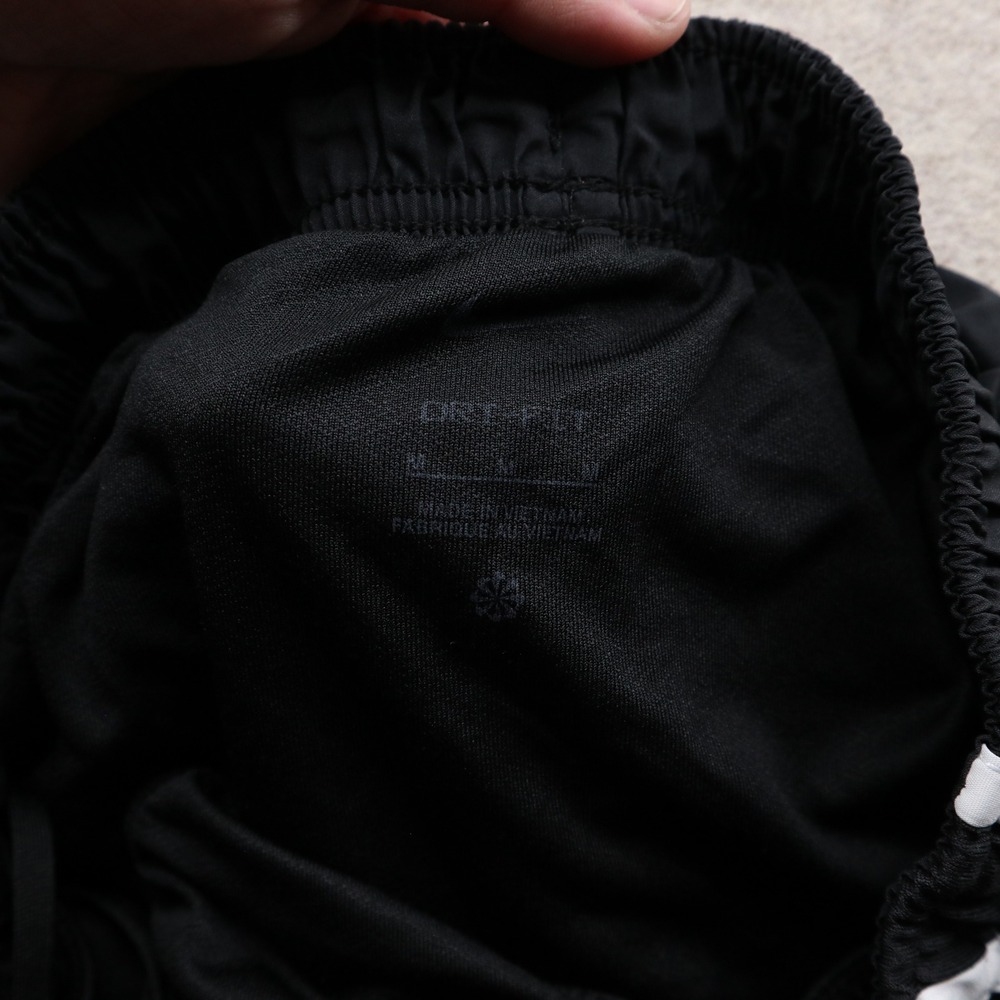 Nike Running Shorts Medium Black White Trim Y2K Dri-FIT Activewear - Picture 3 of 7